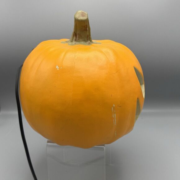 Unmarked Halloween Pumpkin Jack o'Lantern Blow Mold Light Incl 8" Tall - Picture 12 of 14
